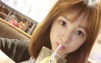 怎么当娱乐吃瓜主播,揭秘成为热门娱乐吃瓜主播的秘诀